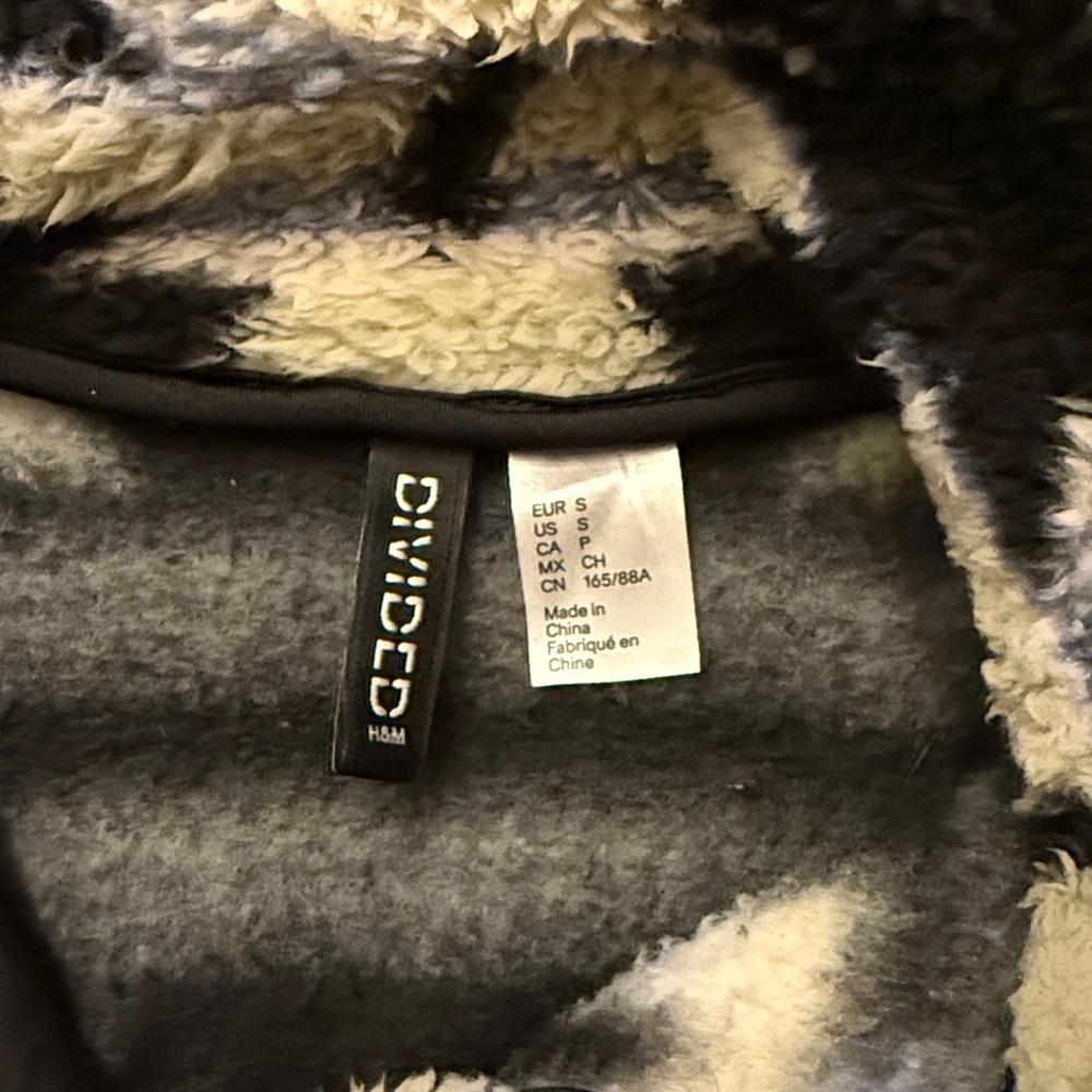 H&M Fleece - Picture 2 of 4